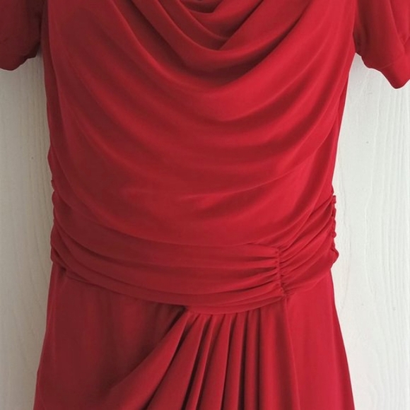 ⭐️ Host Pick ⭐️ x 2  VINTAGE | Ruby Red Ruched Dress - Picture 9 of 9